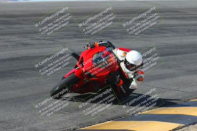 media/Mar-24-2025-Moto Forza (Mon) [[57ce5c5cff]]/1-Advanced Group/Session 2 (Bowl)/